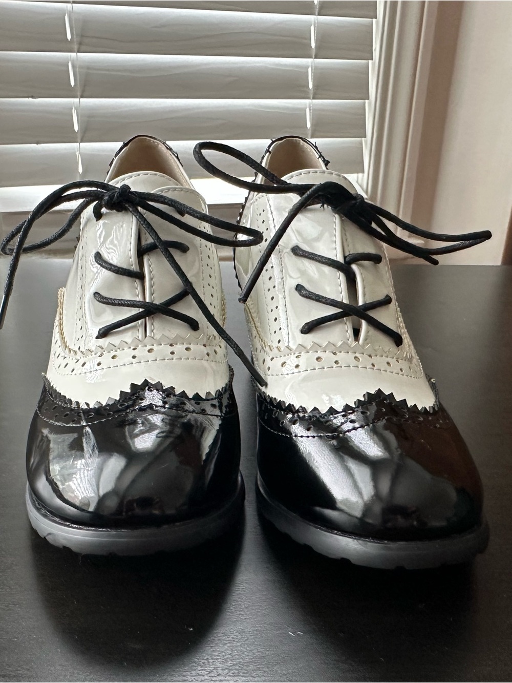 Marc Fisher Two-Tone Black and White Wingtip Oxfords size 38